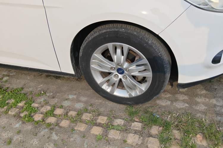 Used Ford Focus 2012 Sedan 1.6L Automatic Comfort Model