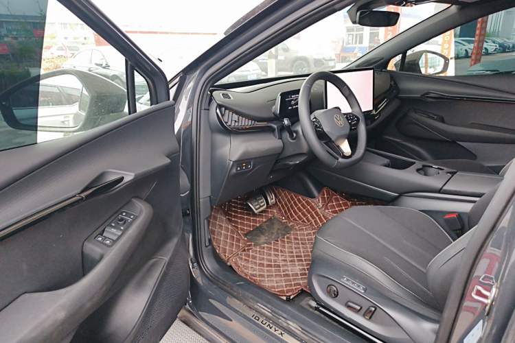 Used Volkswagen ID.UNYX 2024 Revised Pro Long-Range Version Driver Seat