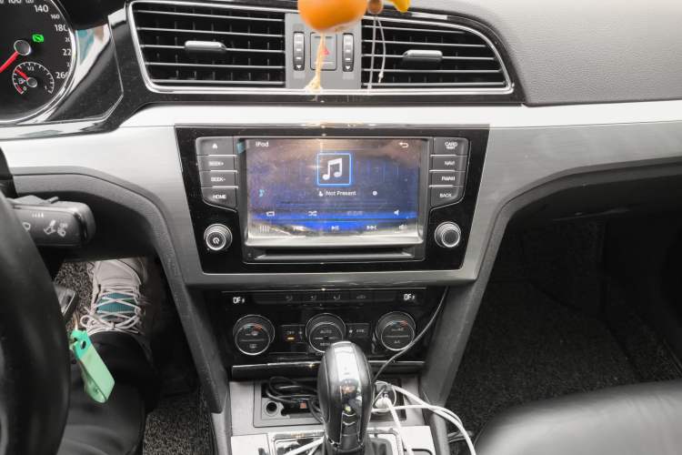 Used Volkswagen Lamando 2015 280TSI DSG Comfort Edition