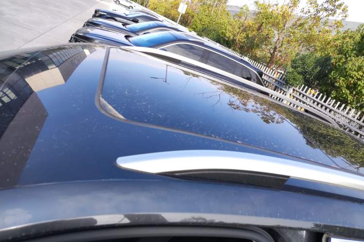 Used Volkswagen Tayron 2022 280TSI Two-Wheel Drive Luxury Smart Connectivity Version
