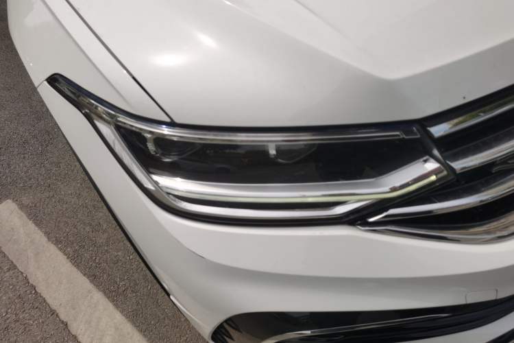 Used Volkswagen Tiguan L 2022 330TSI Automatic Two-Wheel Drive R-Line Enhanced Edition Right Front Headlight