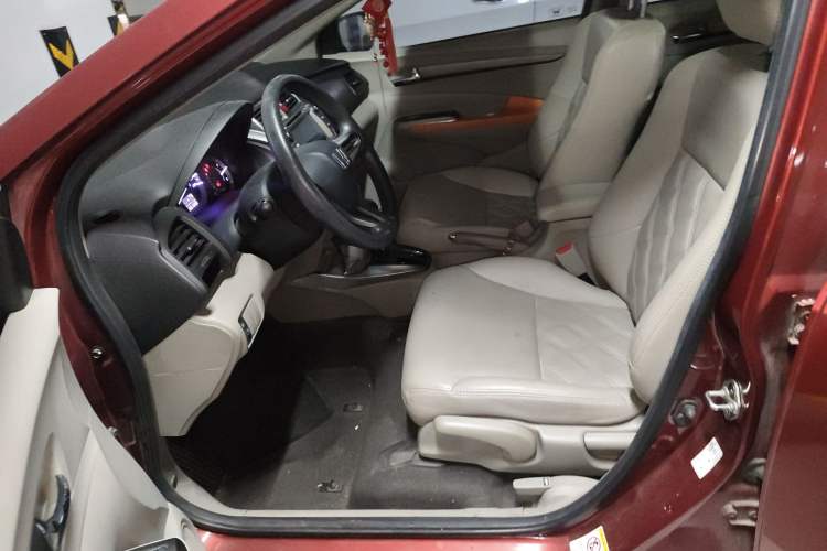 Used Honda City Classic 2014 Style 1.5L Automatic Elite Edition Driver Seat