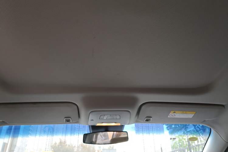 Used Buick GL8 2022 Land Cruiser Executive Class 652T Comfort Model Headliner