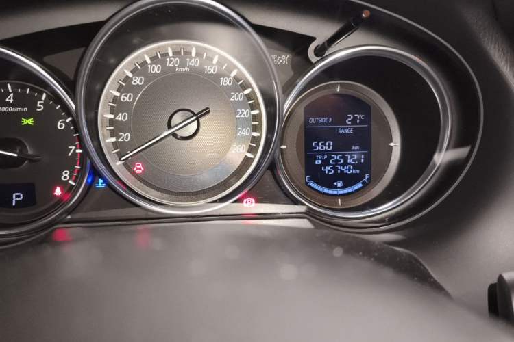 Used Mazda Atenza 2017 2.0L Blue Sky Luxury Edition
