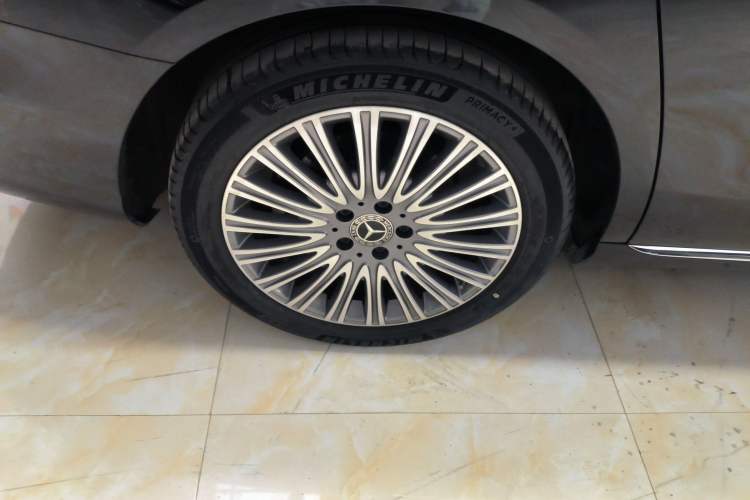 Used Mercedes-Benz E-Class 2023 Updated E 300 L Luxury Edition
