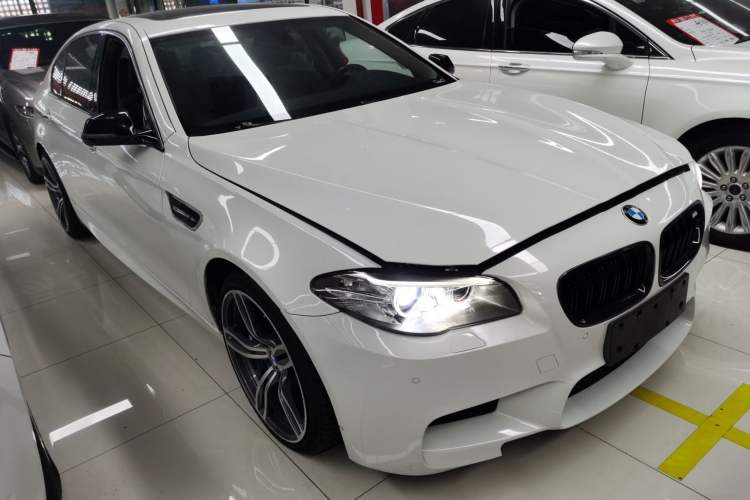 Used BMW 5 Series 2014 525Li Luxury Design Package
