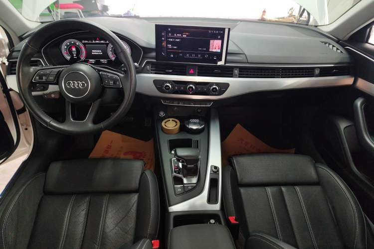 Used Audi A4L 2020 40 TFSI Fashion Dynamic Model Audio And AC Panel