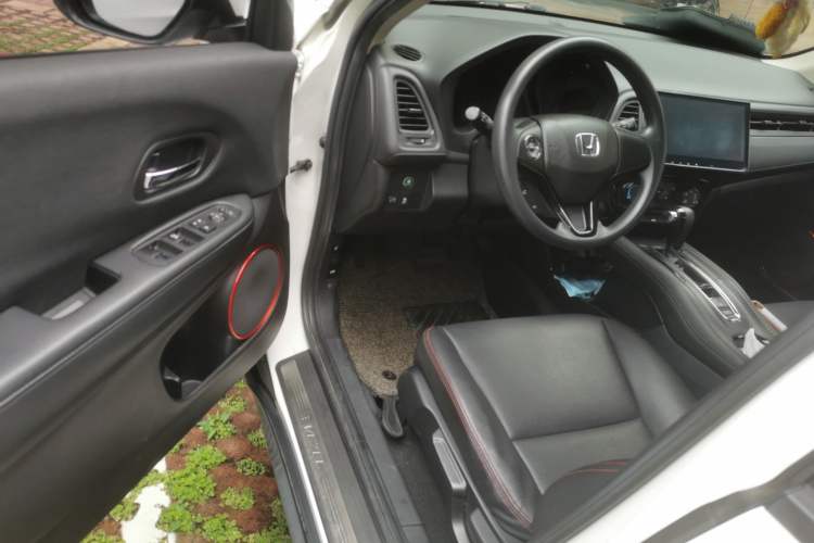 Used Honda Vezel 2015 1.5L CVT two-wheel drive Comfort trim
