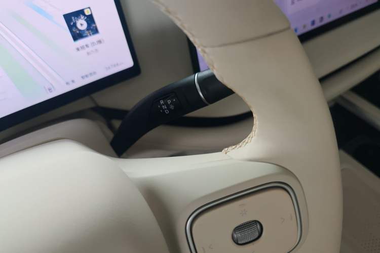 Used Wey Lanshan 2025 Four-Wheel Drive Max
