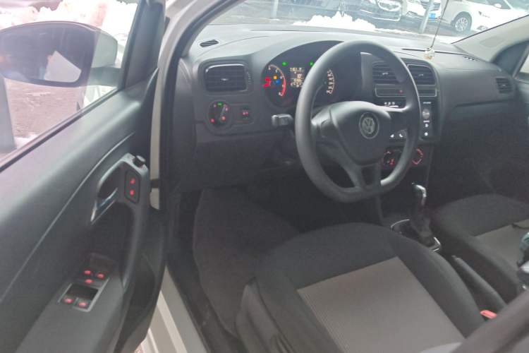 Used Volkswagen Polo 2016 1.4L Automatic Trendy Model
