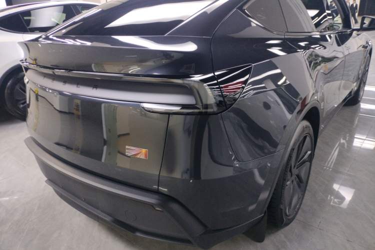 Used Tesla Model Y 2025 Long-Range All-Wheel Drive First Edition