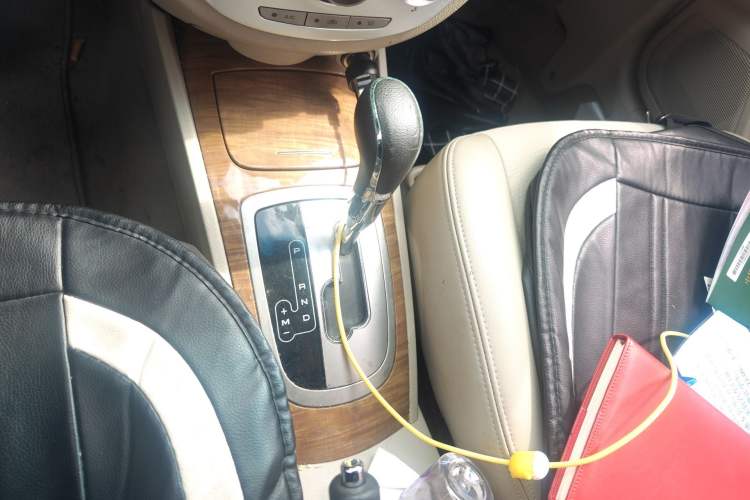 Used Buick Excelle 2015 1.5L Automatic Classic Model
