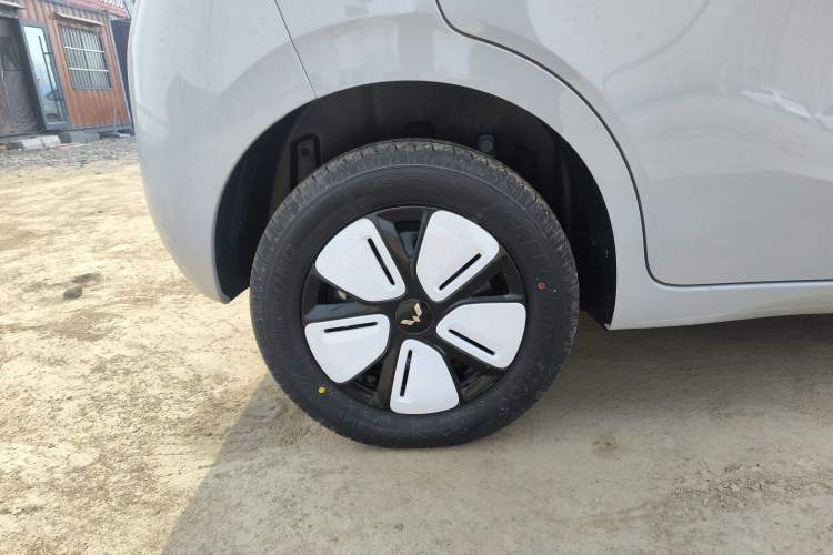 Used Wuling Hongguang MINIEV 2025 Four-Door Version Advanced Edition
