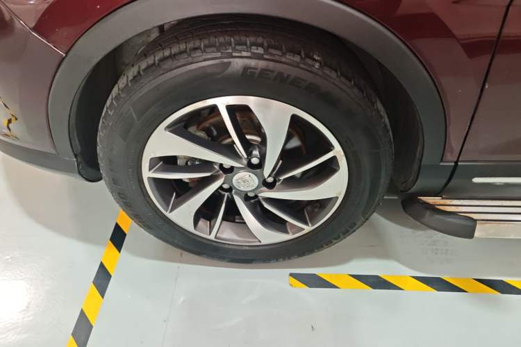 Used Baojun 560 2015 1.8L manual luxury version