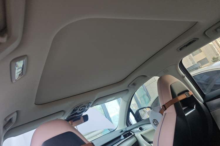 Used Lynk & Co 06 2021 1.5T Shero Pink Special Edition