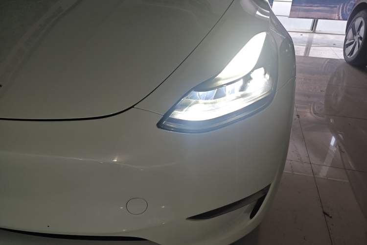 Used Tesla Model Y 2024 Long-Range All-Wheel-Drive Version