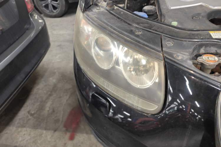 Used Hyundai Santa Fe Classic 2010 2.4 Luxury Edition 7-Seater Four-Wheel Drive Right Front Headlight