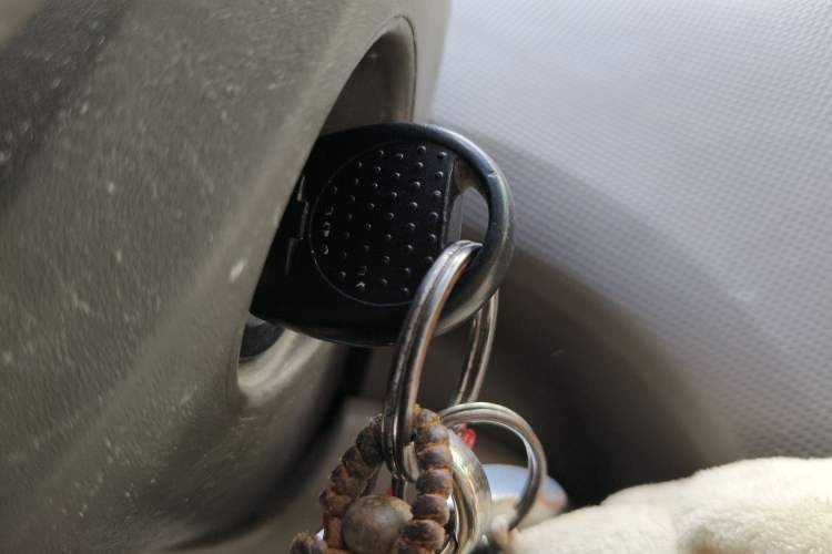 Used Chevrolet Sail 2013 Sedan 1.2L Manual Warm Edition
