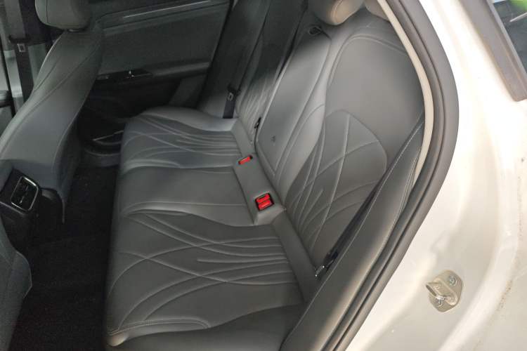 Used Geely Galaxy L6 2025 EM-i 140km Starship Edition Left Rear Seat