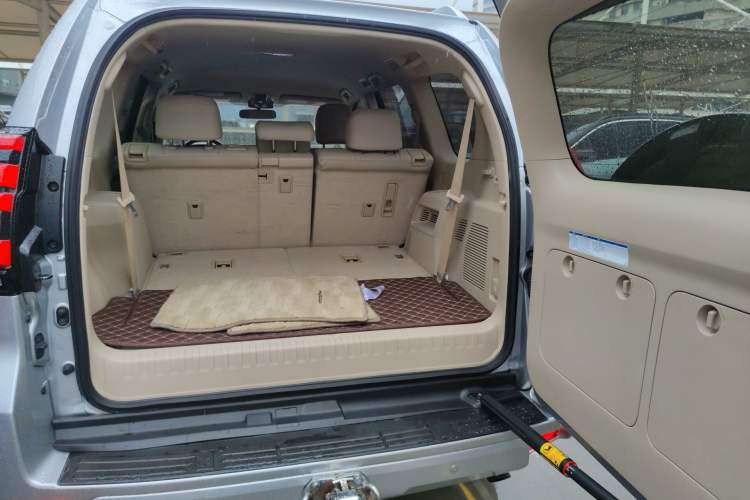 Used Toyota Prado 2018 4.0L U.S.-Spec Version 7 Seats Trunk