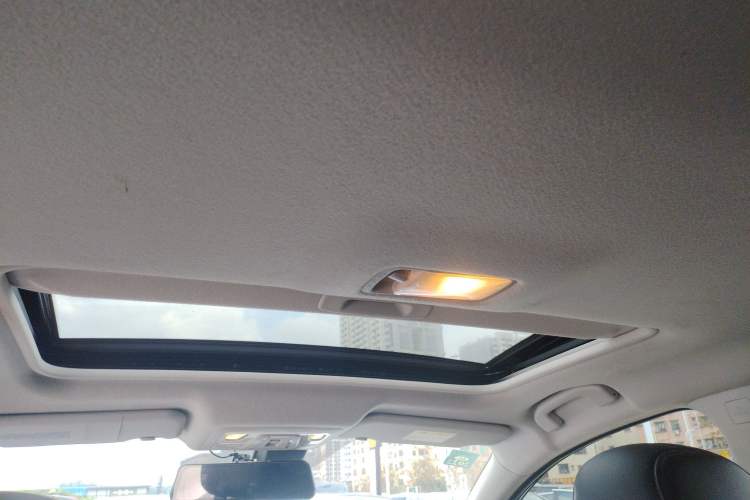 Used Nissan Sylphy 2021 Classic 1.6XL CVT Luxury Edition Headliner