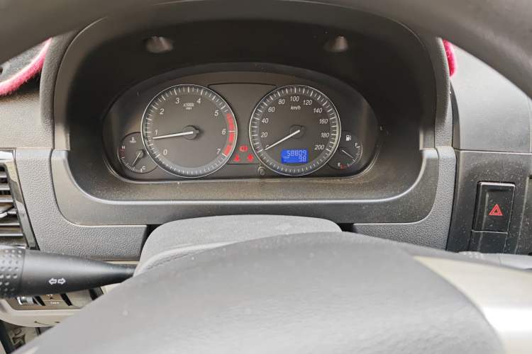 Used BAIC Weiwang M20 2015 1.2L economy version A122 Instrument Cluster