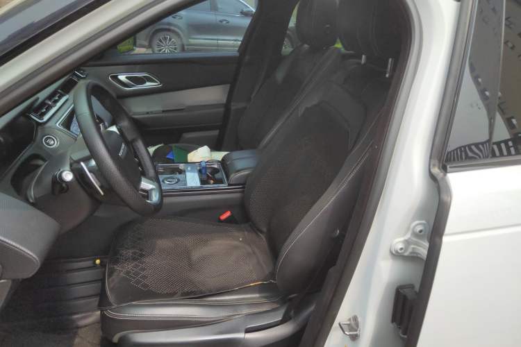 Used Land Rover Range Velar 2019 250 PS R-DYNAMIC S
