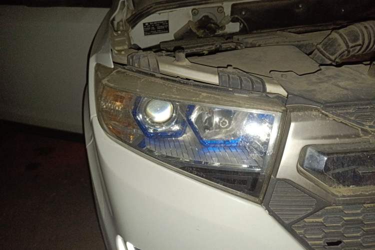 Used Lifan Auto Myway 2016 1.5L Manual Elite Version Right Front Headlight