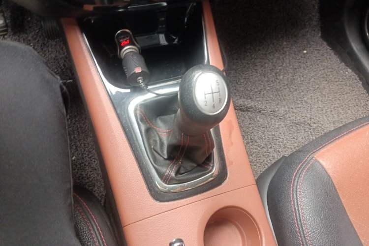 Used FORTHING Joyear X5 2015 1.6L Manual Luxury Model
