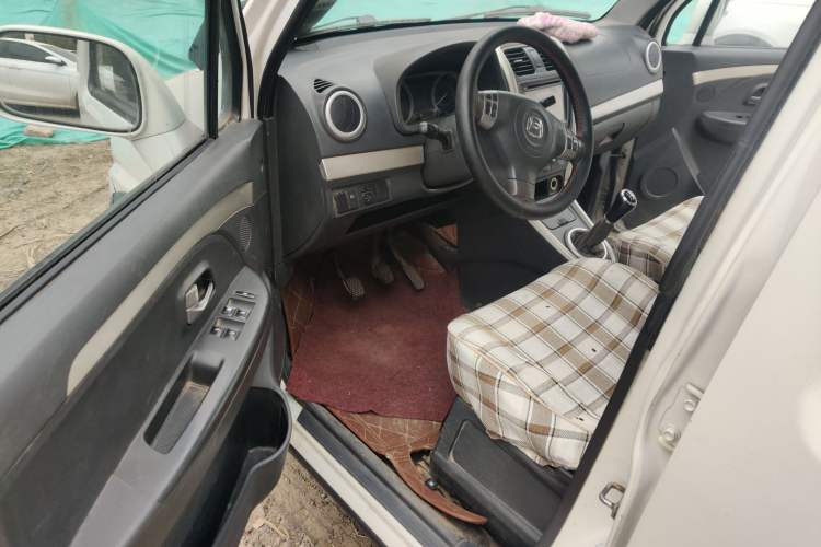 Used Suzuki Wagon R X5 2015 1.4L Cruise Model China IV
