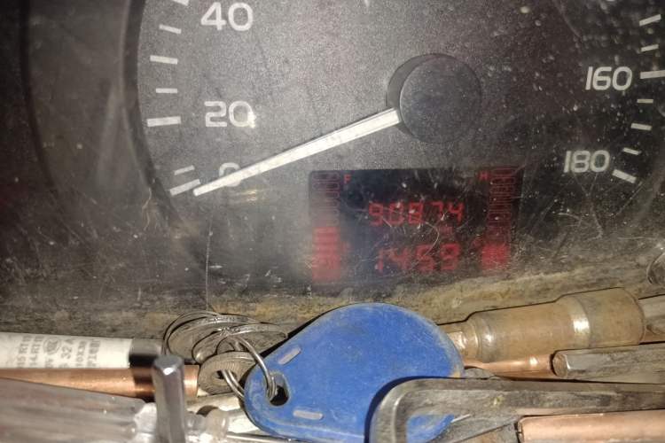 Used Wuling Rongguang 2020 1.2L S Base Model China VI Odometer Close Up