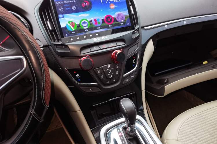 Used Buick Regal 2015 2.0L Leading Fashion Edition