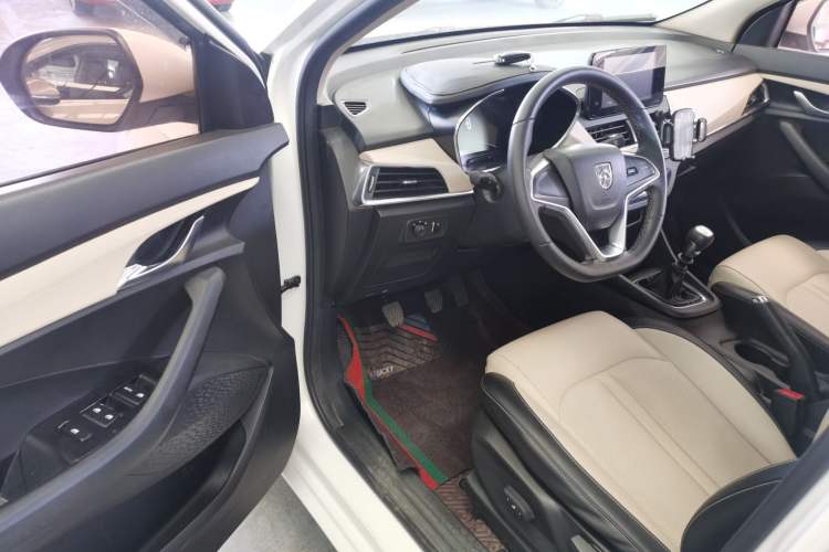 Used Baojun 360 2019 1.5L Manual Luxury Version China VI Driver Seat