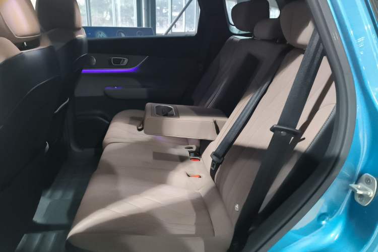 Used Chery Tiggo 8 PLUS C-DM 2025 1.5T 116 km Prestige Version 5 Seats
