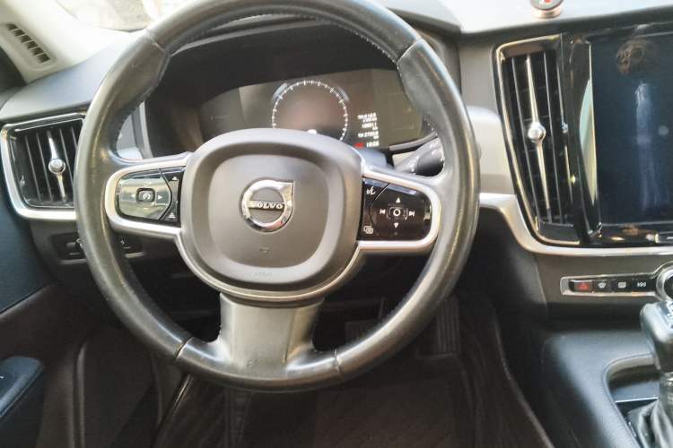 Used Volvo S90 2018 T4 Zhiyi Edition Steering Wheel