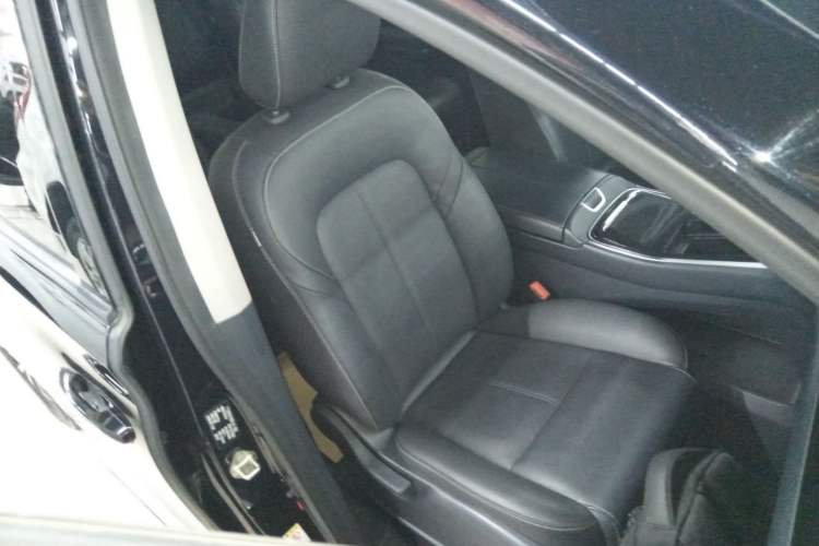 Used GAC Trumpchi M8 2023 Lingxiu Series 390T Deluxe Edition
