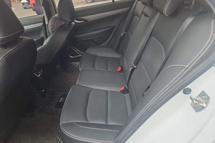 Used Geely Auto Emgrand 2021 UP 1.5L Manual Luxury Model