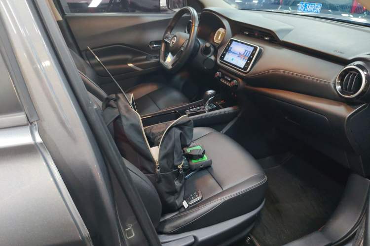Used Nissan Kicks 2023 Jingqing Edition 1.5L Unleash Pure "Jing" – The Luxurious Version Right Front Seat
