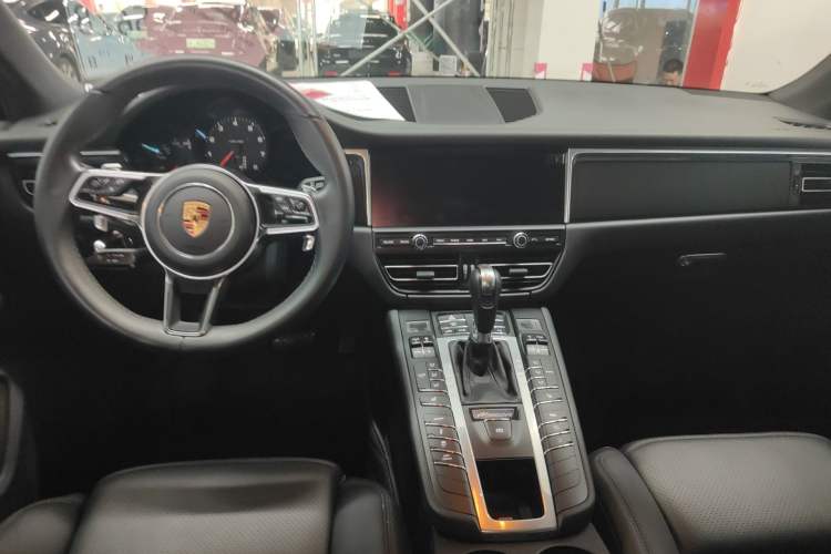 Used Porsche Macan 2018 Macan 2.0T Center Console