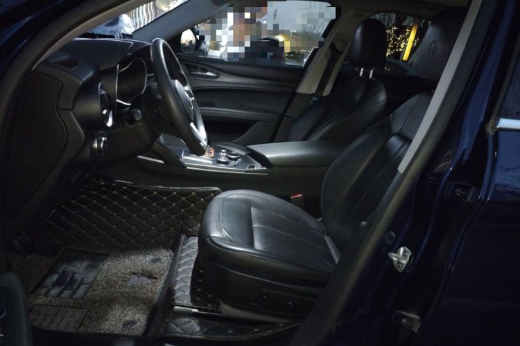 Used Alfa Romeo Stelvio 2017 2.0T 200HP Luxury Edition