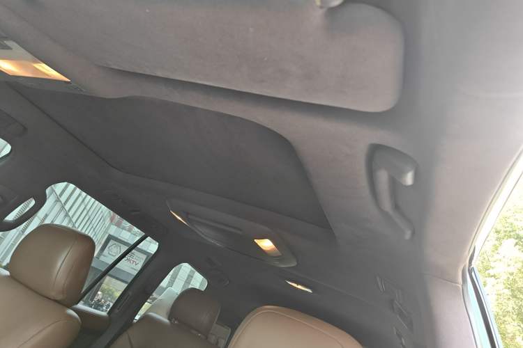 Used Toyota Land Cruiser 2010 4.7L Automatic VX Headliner