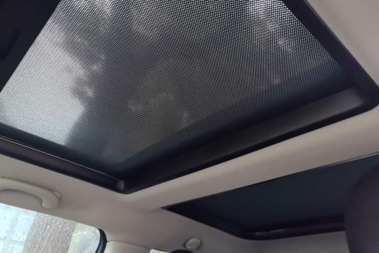 Used MINI 2022 1.5T COOPER Artist Headliner