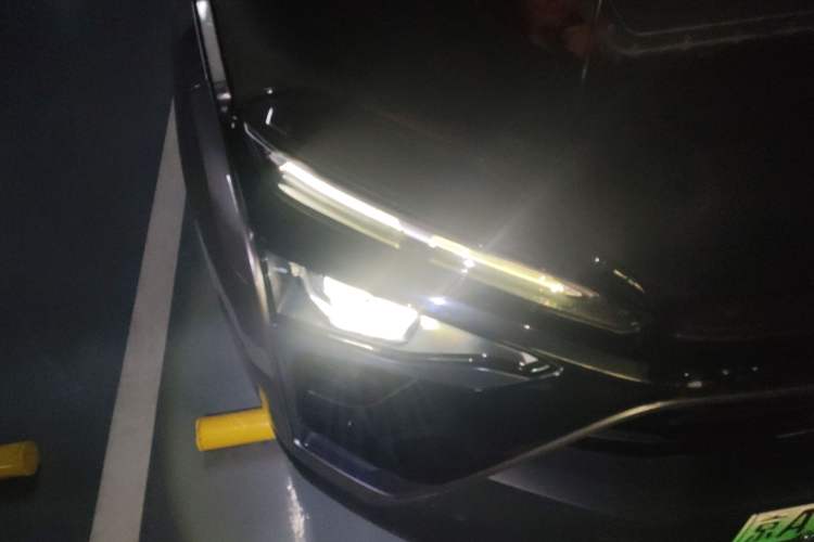 Used Nio ES8 2018 Founder Edition
