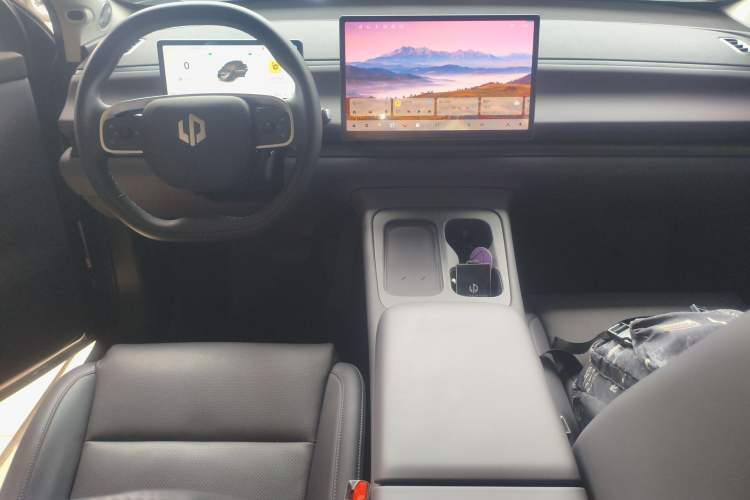 Used Leapmotor C16 2024 All-Electric 520 LiDAR Edition Center Console