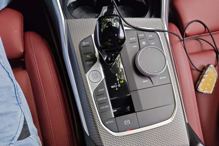 Used BMW 3 Series 2022 325i M Sport Night Edition Package Gear Lever