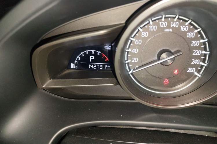 Used Mazda CX-4 2018 2.0L Automatic Two-Wheel Drive Blue Sky Dynamic Version China V Standard