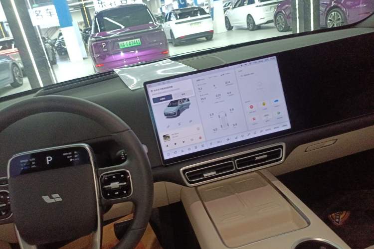 Used Li Auto L6 2025 Pro Smart Refresh Edition Audio And AC Panel