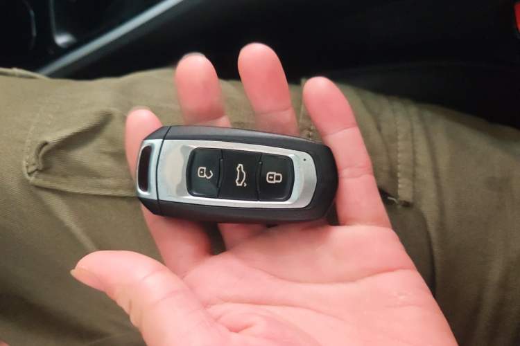 Used Geely Auto Emgrand GT 2015 1.8T Premium Model Interior 1