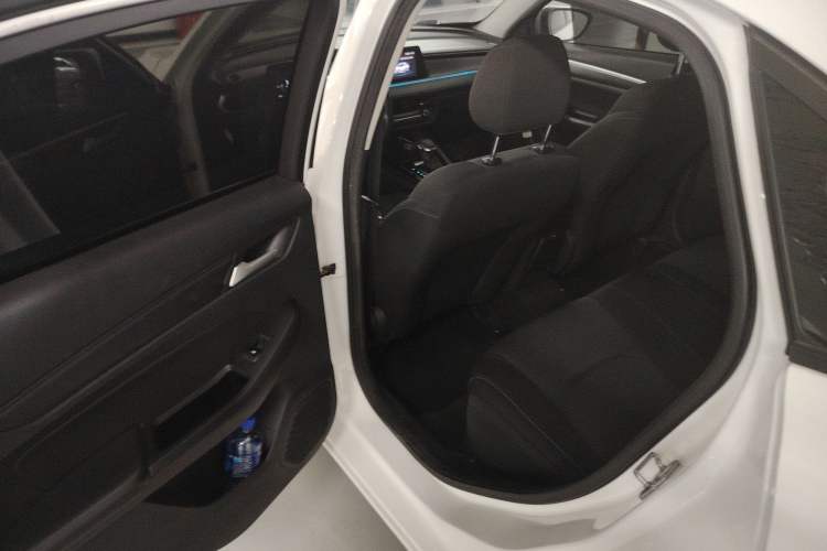 Used Ford Escort 2021 1.5L Automatic Gold Edition Interior 4