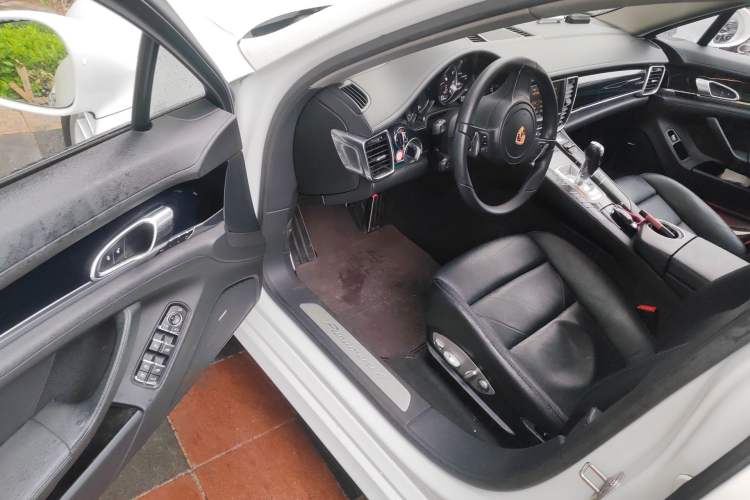 Used Porsche Panamera 2014 Panamera 4 3.0T Driver Seat
